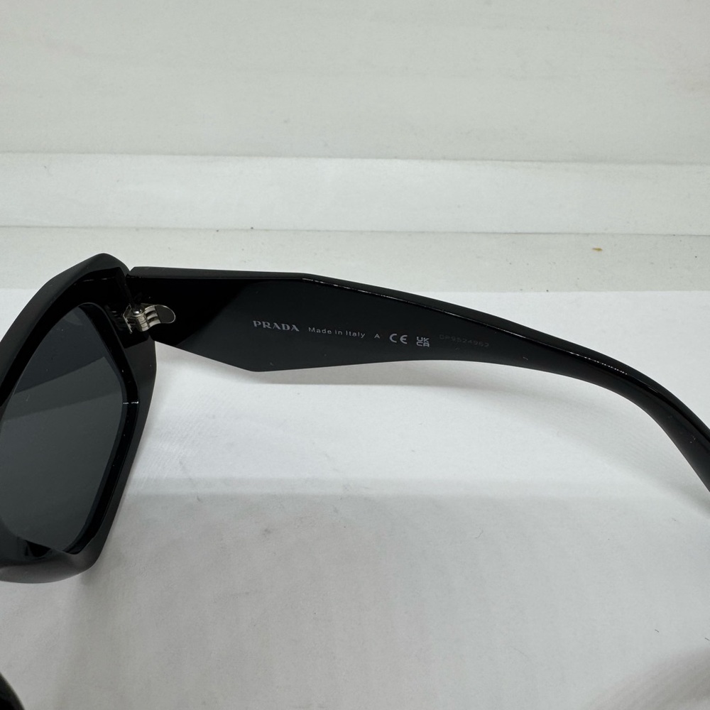 Prada Symbole Rectangular Designer Sunglasses - image 7